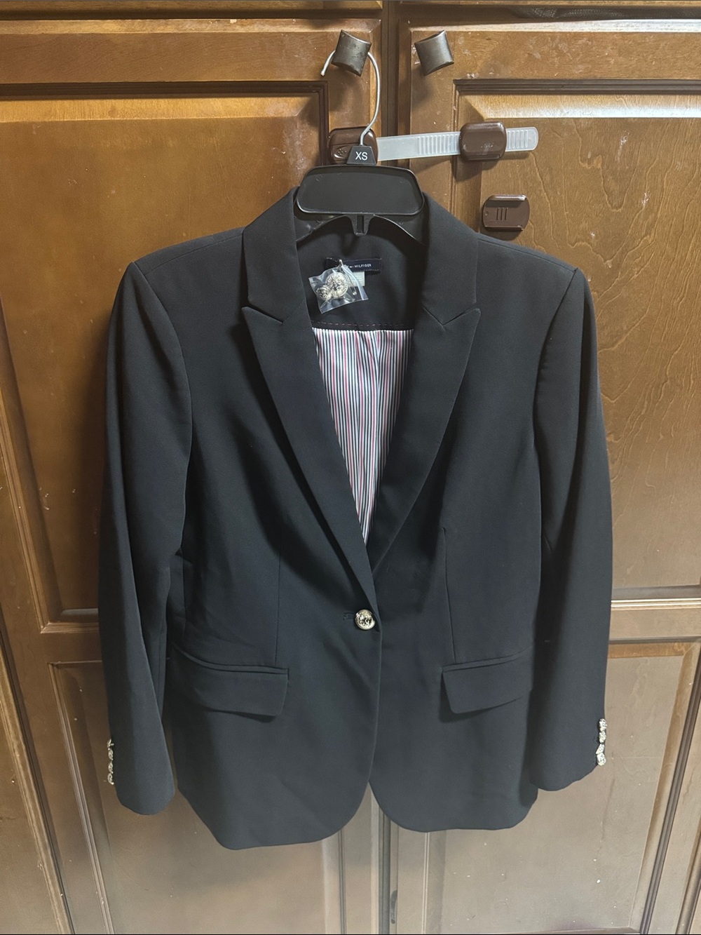 Tommy Hilfiger Black Women's Tailored Blazer and Pants - Classic Single-Button